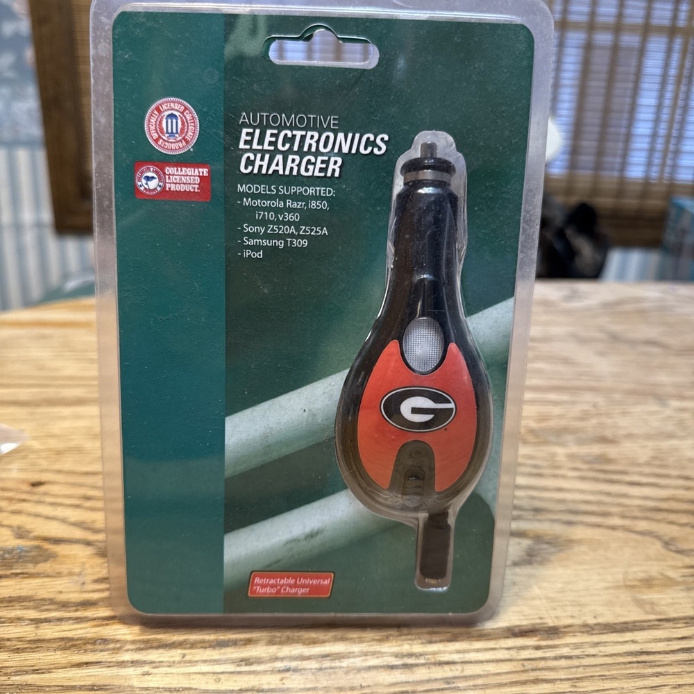 Georgia Bulldogs car adaptor NEW‎ electronics charger Turbo universal NWT